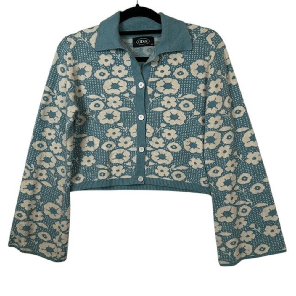Cider Floral Cropped Cardigan Blue with Cream Button‎ Front Wide Sleeve Medium
